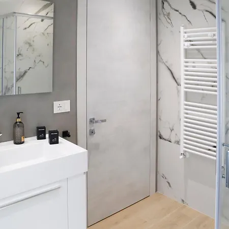 Serenithouse Pensión