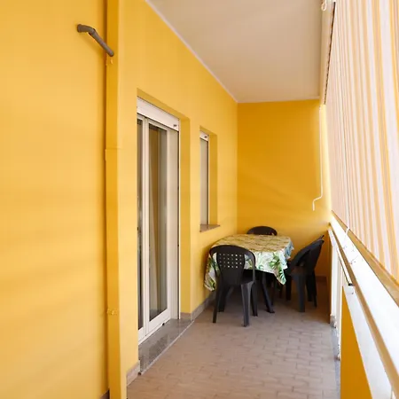 Pensión Serenithouse 3*